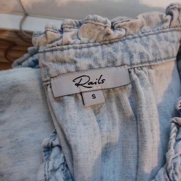 RAILS ruthie button down shirt in light acid wash (S) - Picture 10 of 15